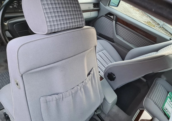 Mercedes-Benz Klasa E cena 59900 przebieg: 110000, rok produkcji 1992 z Mielec małe 254
